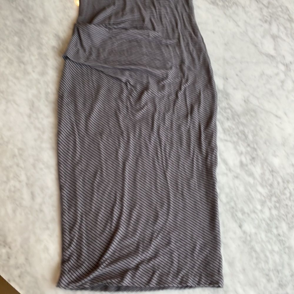 James Perse *SLEEVELESS* Tuck Maxi Dress - Picture 5 of 10
